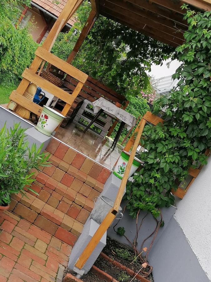 Menta Apartman Mezokovesd Ngoại thất bức ảnh